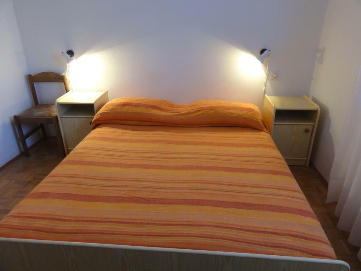 Nice And Cozy Apartment Ferry In Medolino Esterno foto