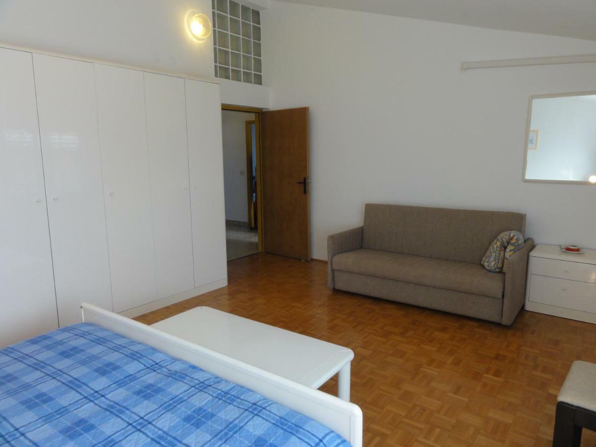 Nice And Cozy Apartment Ferry In Medolino Esterno foto