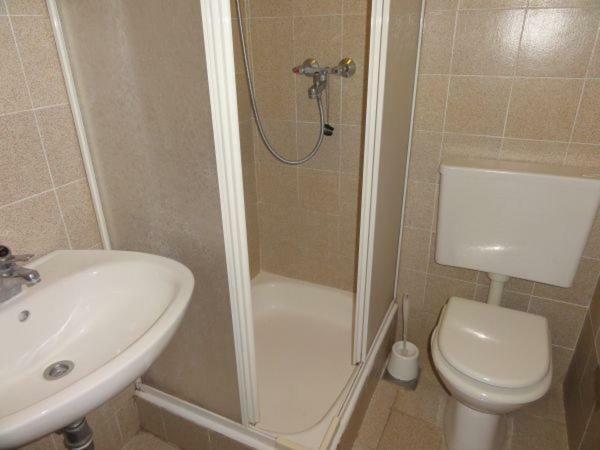 Nice And Cozy Apartment Ferry In Medolino Esterno foto